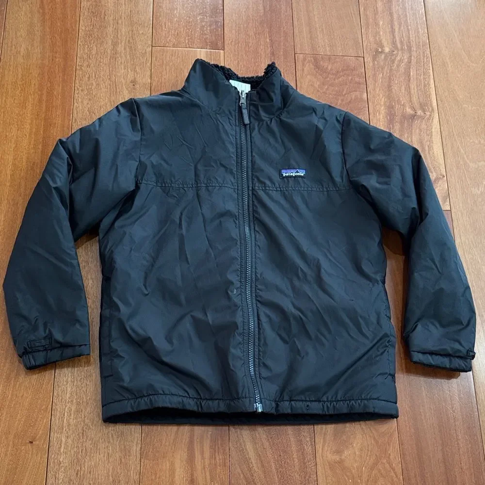 Patagonia Black Kids Reversible Shelled Microdini‎ Jacket size M